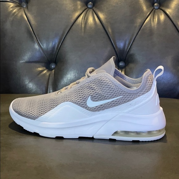 Nike Other - Nike Air Max Motion 2 Size 7